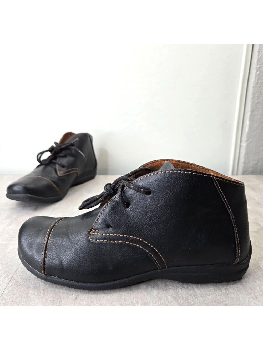Born Of Concept Chukka Ankle Bootie Sz 9 Black Leather Minimalist Lagenlook Shoe